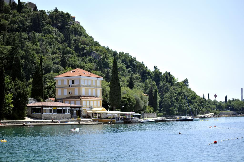 Bed&Breakfast Villa Eva Omišalj Exterior foto