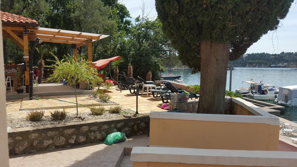 Bed&Breakfast Villa Eva Omišalj Exterior foto